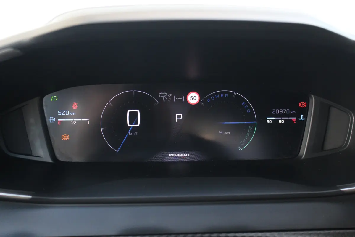 1.2 Hybrid 145 Allure | Adap. cruise C. | 360 Camera | KeyLess | CarPlay | PDC V&A | Clima | 17" LMV | Adap. cruise C. | 360 Camera | KeyLess | CarPlay | PDC V&A | Clima | 17" LMV