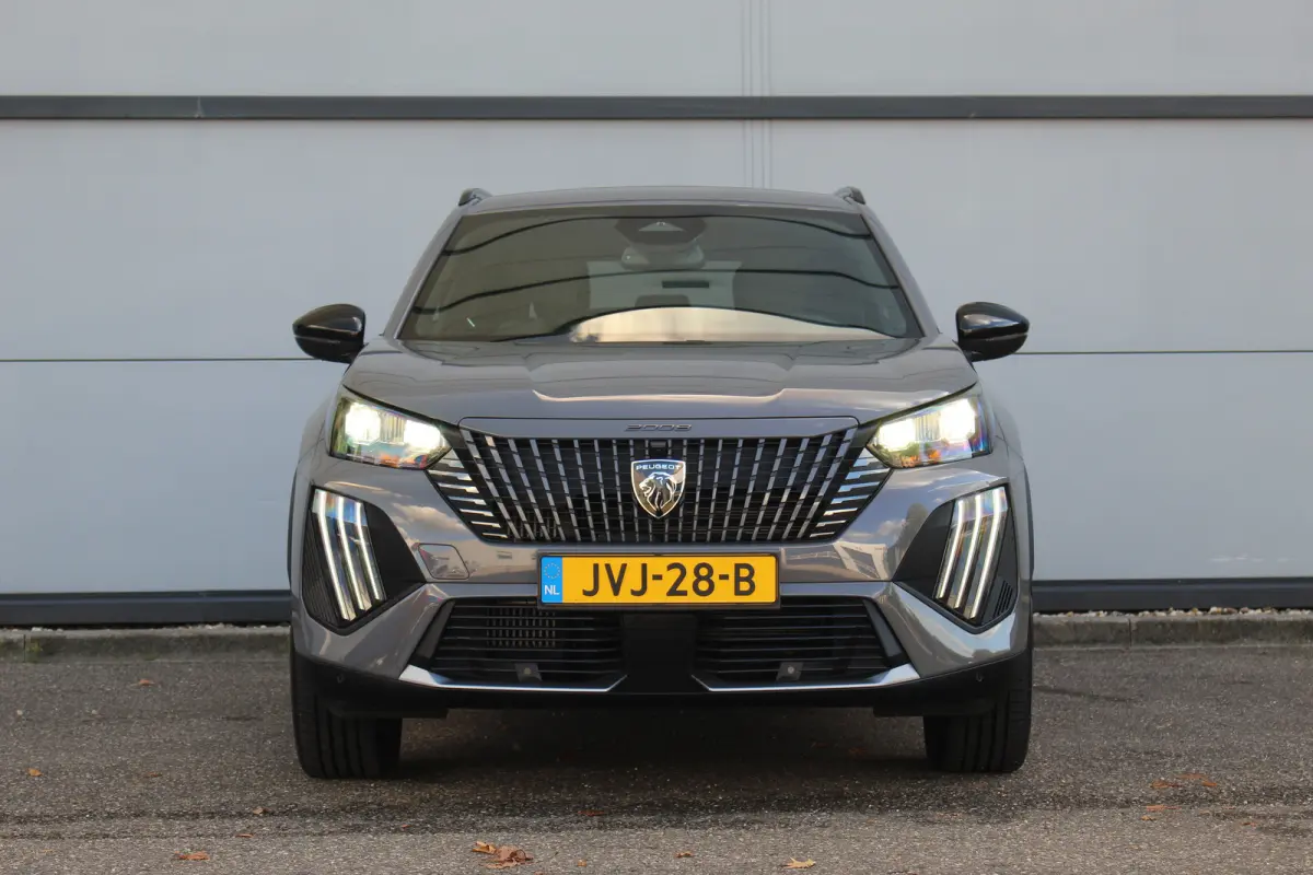 1.2 Hybrid 145 Allure | Adap. cruise C. | 360 Camera | KeyLess | CarPlay | PDC V&A | Clima | 17" LMV | Adap. cruise C. | 360 Camera | KeyLess | CarPlay | PDC V&A | Clima | 17" LMV