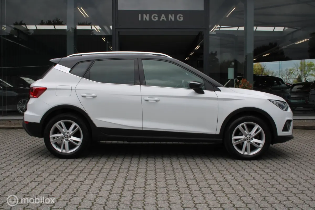 1.0 TSI FR Bus.Int. Plus/Led/Navi/Stoelverw/Cam/