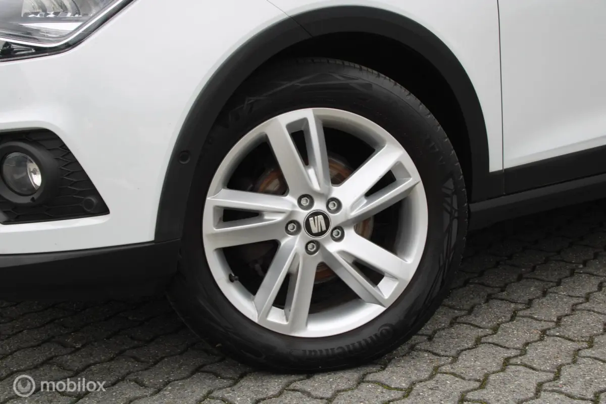 1.0 TSI FR Bus.Int. Plus/Led/Navi/Stoelverw/Cam/