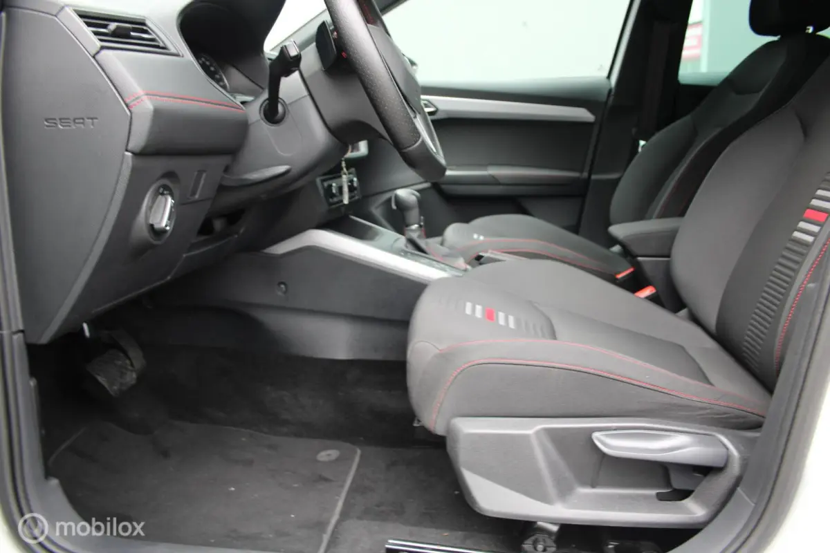 1.0 TSI FR Bus.Int. Plus/Led/Navi/Stoelverw/Cam/