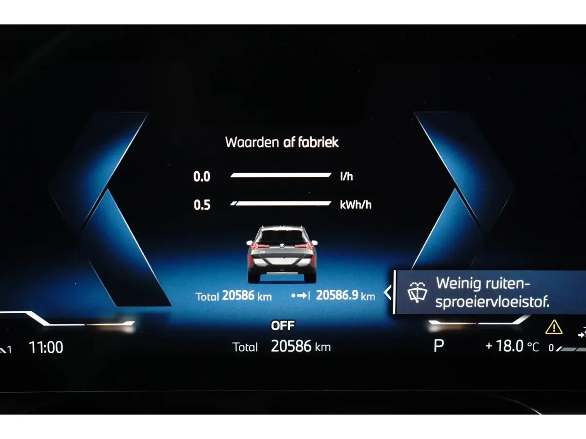 30e xDrive M-Sport | 360° CAMERA | PANODAK | STOELVERWARMING | ADAPTIVE CRUISE | LANE ASSIST | LEDER | AMBIENT LIGHTS | LED | HEAD UP