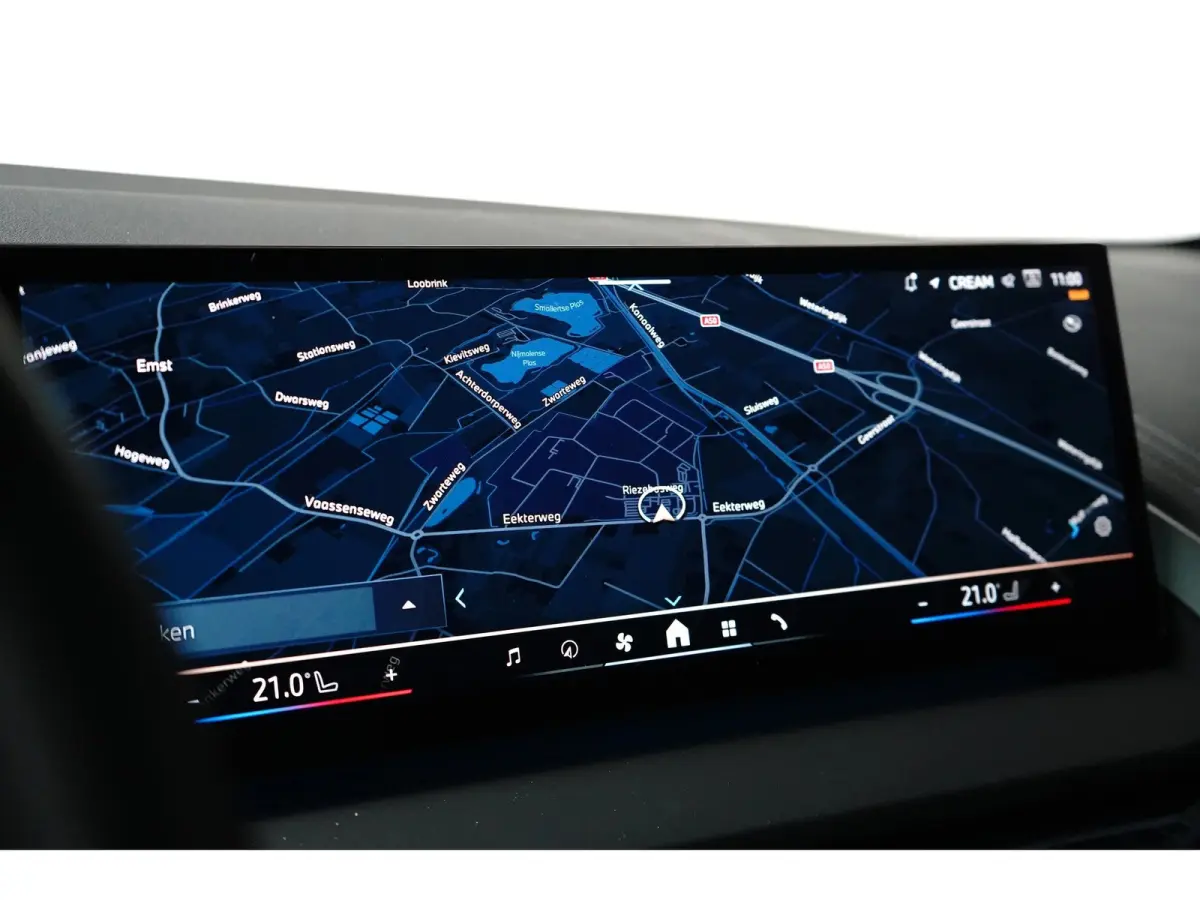 30e xDrive M-Sport | 360° CAMERA | PANODAK | STOELVERWARMING | ADAPTIVE CRUISE | LANE ASSIST | LEDER | AMBIENT LIGHTS | LED | HEAD UP