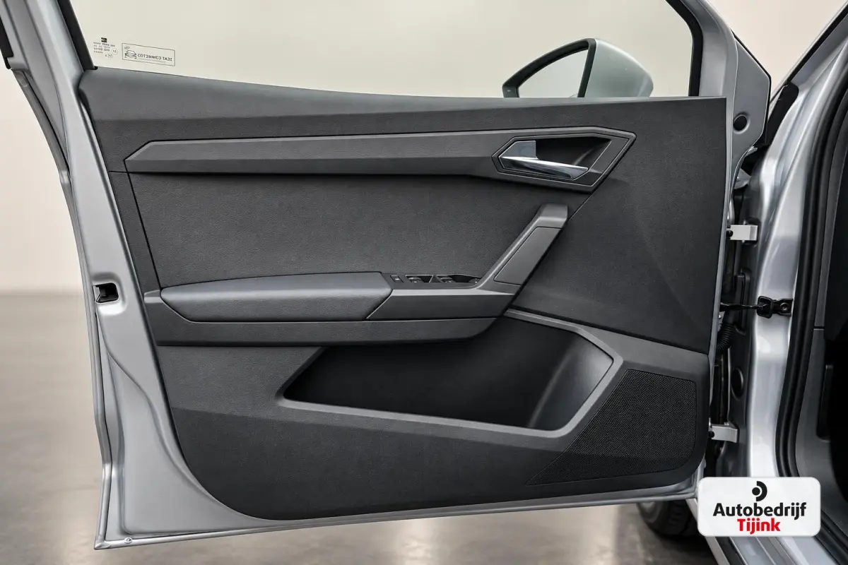 1.0 TSI Style Business Intense | Automaat | LED | Camera | ACC | Full Link | Park Assist | Twotone | Climatronic | Navi |