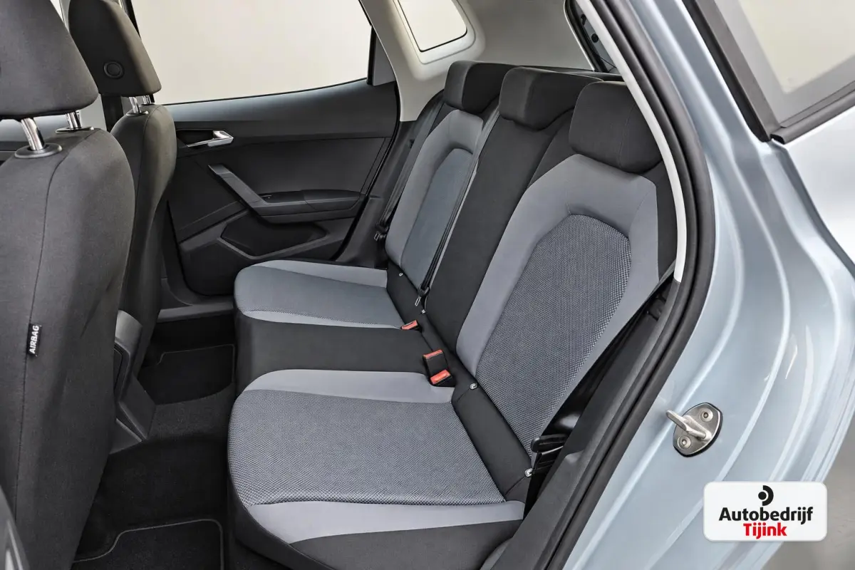 1.0 TSI Style Business Intense | Automaat | LED | Camera | ACC | Full Link | Park Assist | Twotone | Climatronic | Navi |