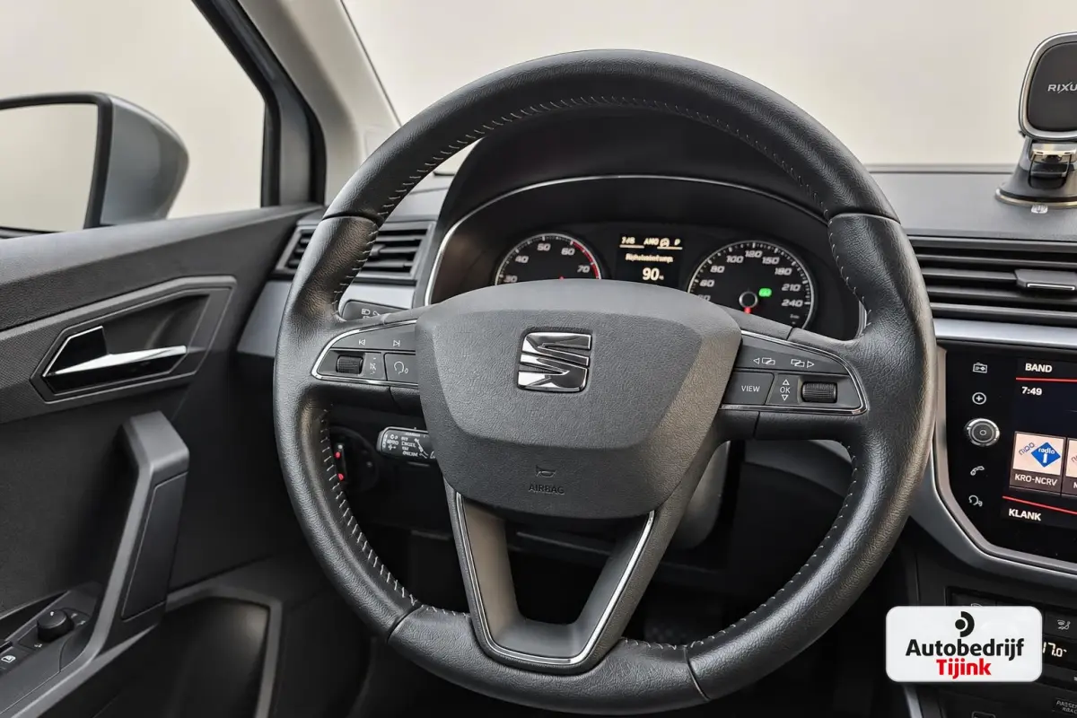 1.0 TSI Style Business Intense | Automaat | LED | Camera | ACC | Full Link | Park Assist | Twotone | Climatronic | Navi |