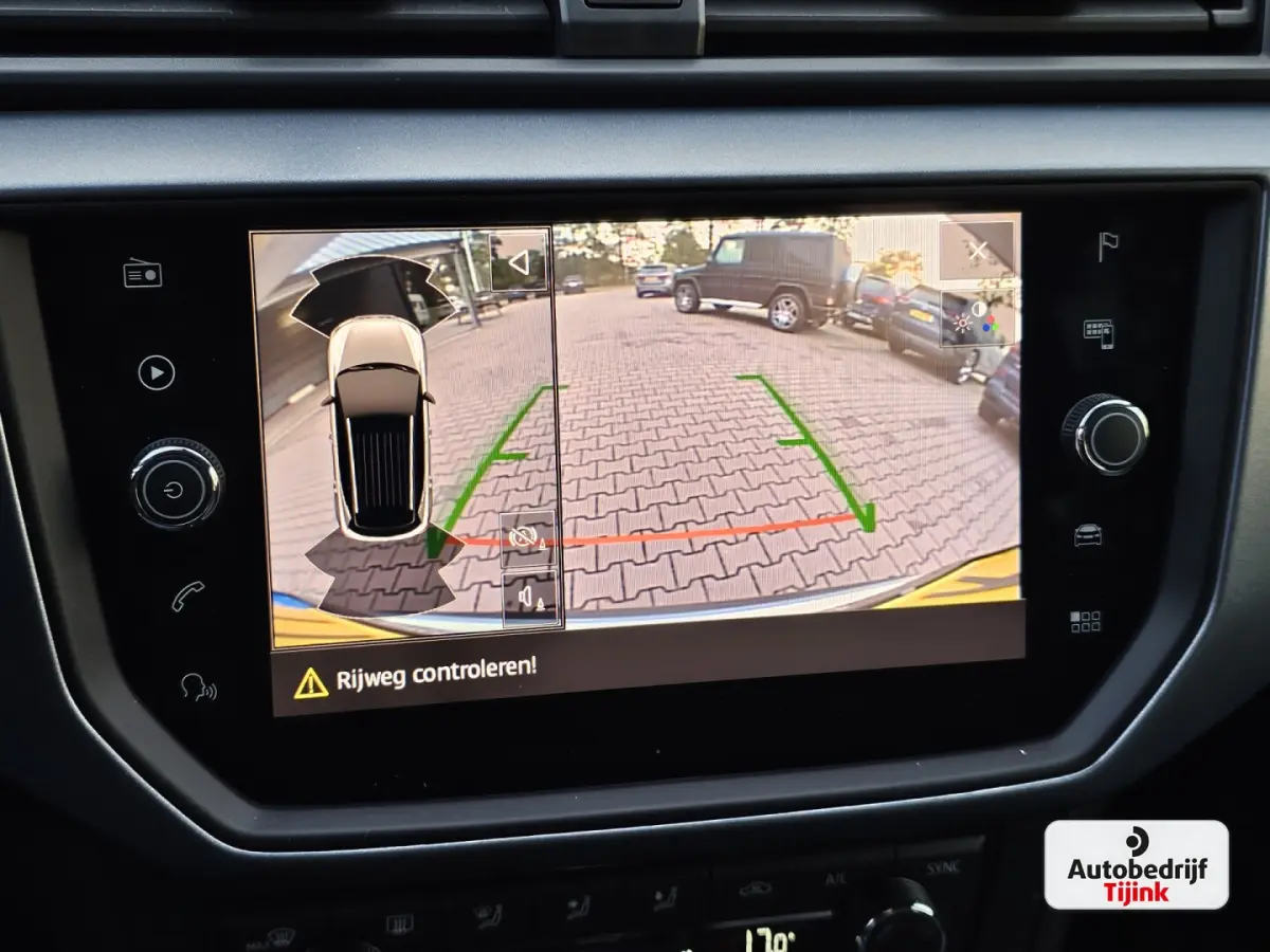 1.0 TSI Style Business Intense | Automaat | LED | Camera | ACC | Full Link | Park Assist | Twotone | Climatronic | Navi |