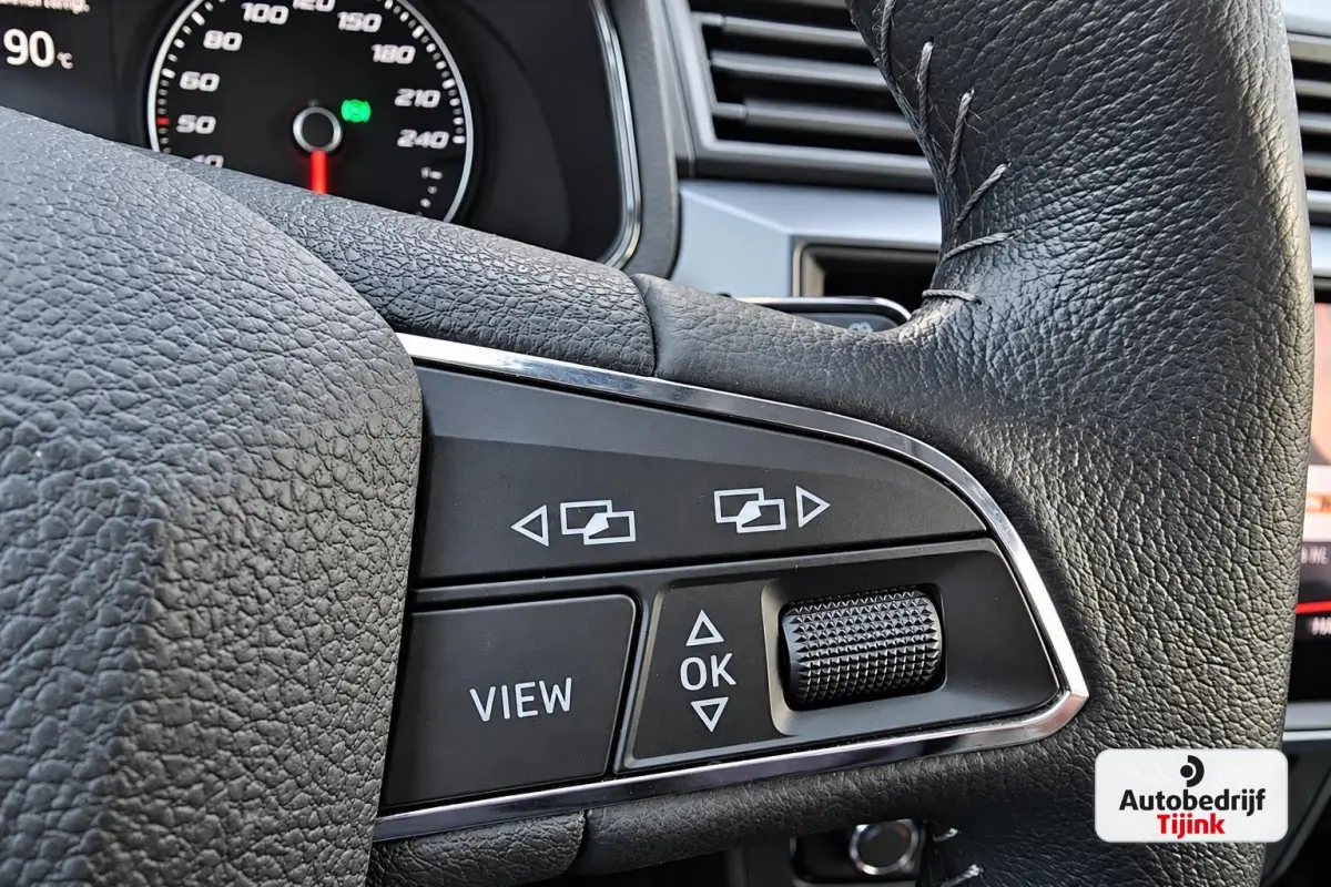 1.0 TSI Style Business Intense | Automaat | LED | Camera | ACC | Full Link | Park Assist | Twotone | Climatronic | Navi |