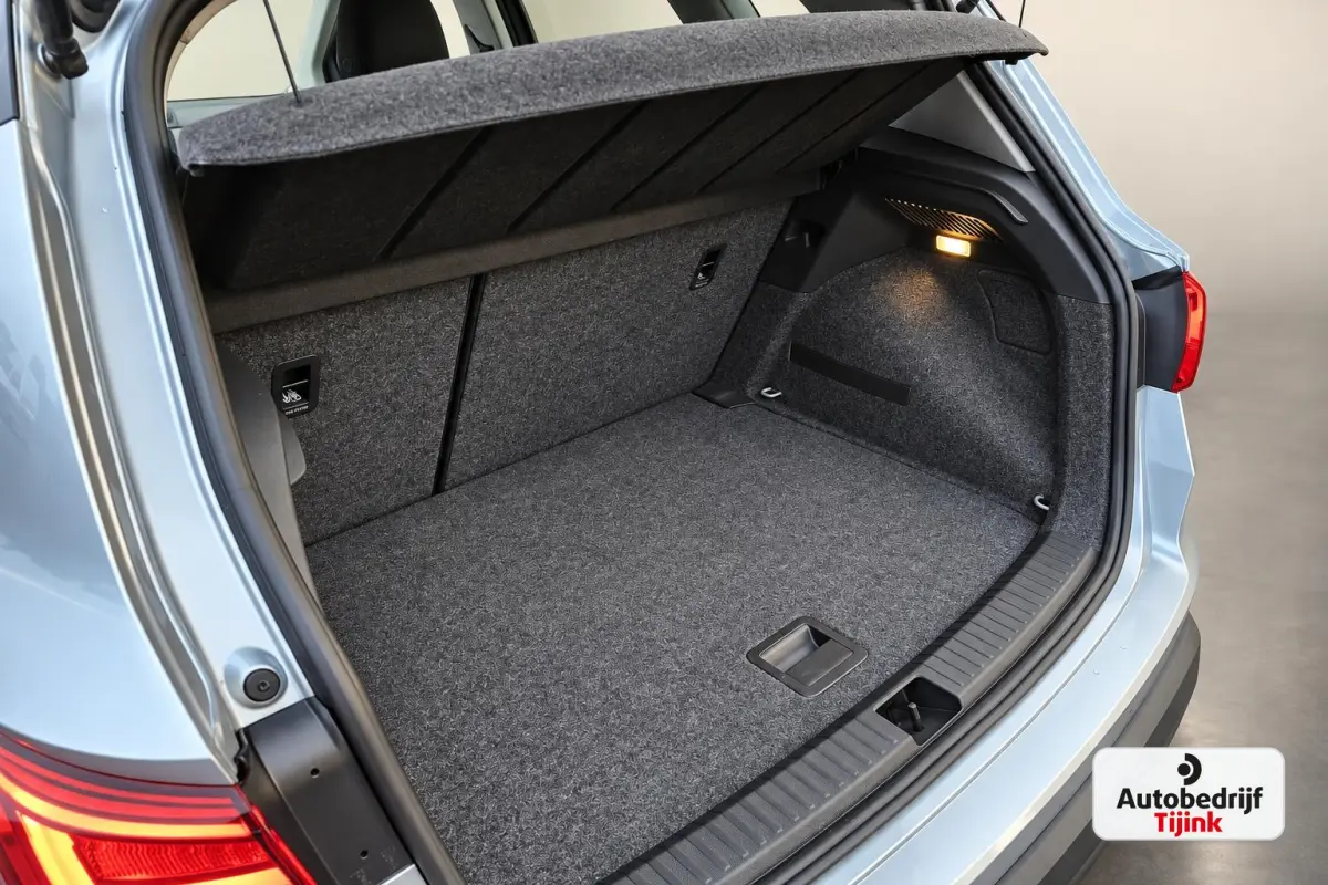 1.0 TSI Style Business Intense | Automaat | LED | Camera | ACC | Full Link | Park Assist | Twotone | Climatronic | Navi |