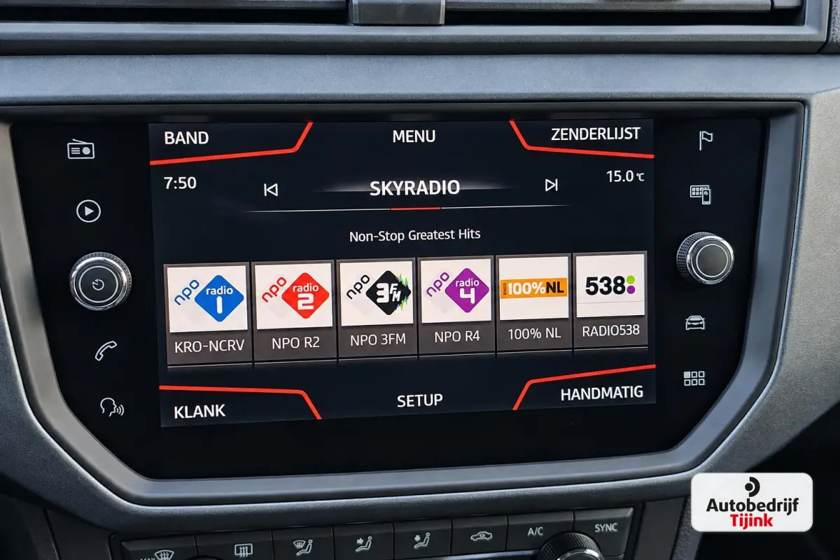 1.0 TSI Style Business Intense | Automaat | LED | Camera | ACC | Full Link | Park Assist | Twotone | Climatronic | Navi |
