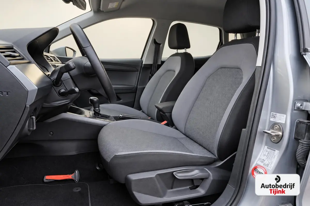1.0 TSI Style Business Intense | Automaat | LED | Camera | ACC | Full Link | Park Assist | Twotone | Climatronic | Navi |
