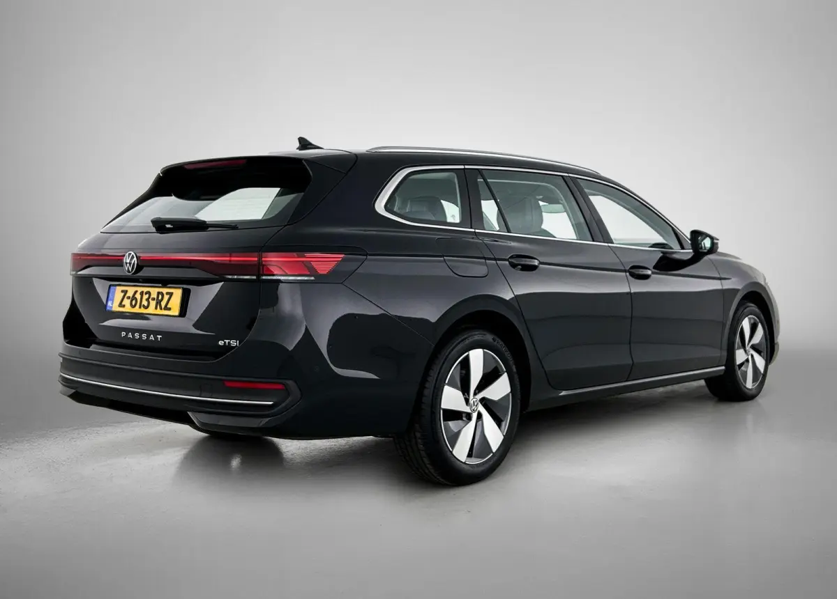 1.5 eTSI Business | ACHTERUITRIJCAMERA | APPLE CARPLAY - ANDROID AUTO | SFEERVERLICHTING | STOELVERWARMING | ALCANTARA STOELEN | NAVIGATIE | DIGITAAL DISPLAY |
