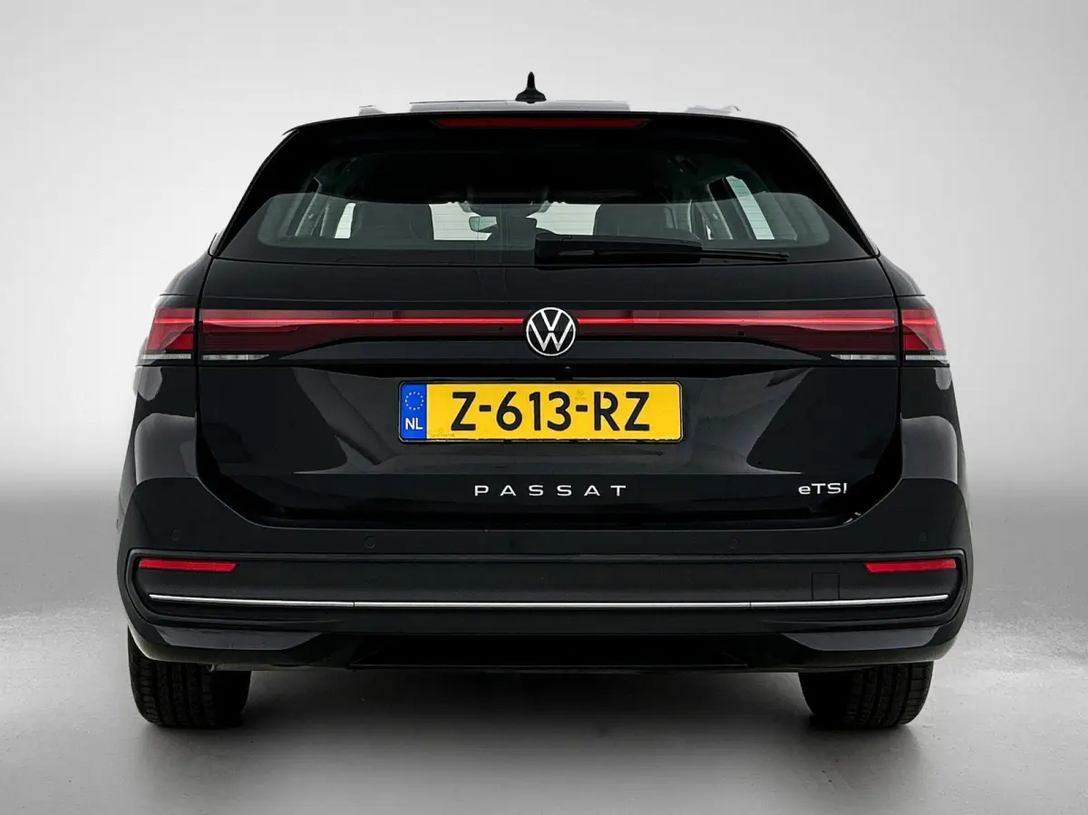 1.5 eTSI Business | ACHTERUITRIJCAMERA | APPLE CARPLAY - ANDROID AUTO | SFEERVERLICHTING | STOELVERWARMING | ALCANTARA STOELEN | NAVIGATIE | DIGITAAL DISPLAY |