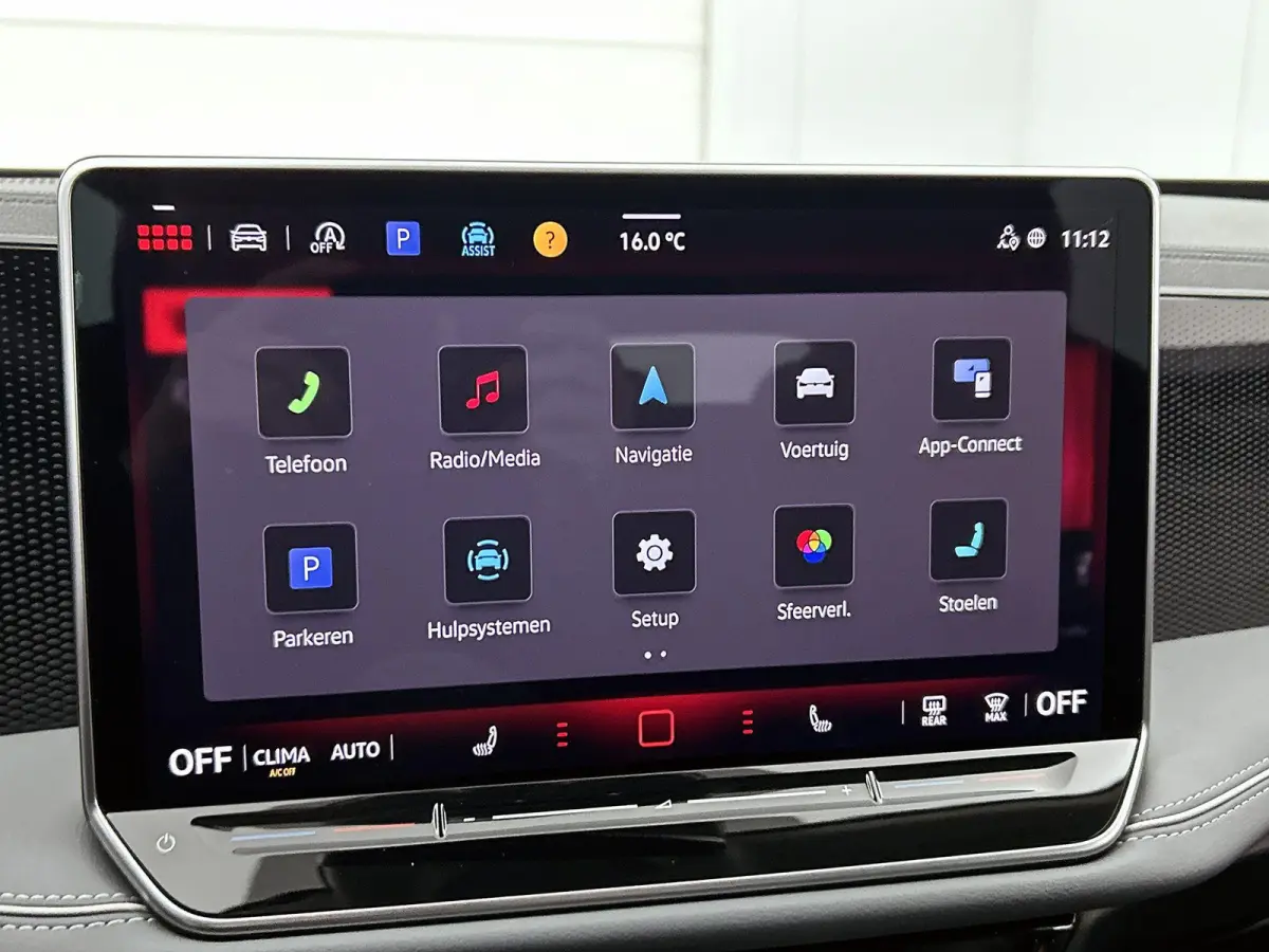 1.5 eTSI Business | ACHTERUITRIJCAMERA | APPLE CARPLAY - ANDROID AUTO | SFEERVERLICHTING | STOELVERWARMING | ALCANTARA STOELEN | NAVIGATIE | DIGITAAL DISPLAY |