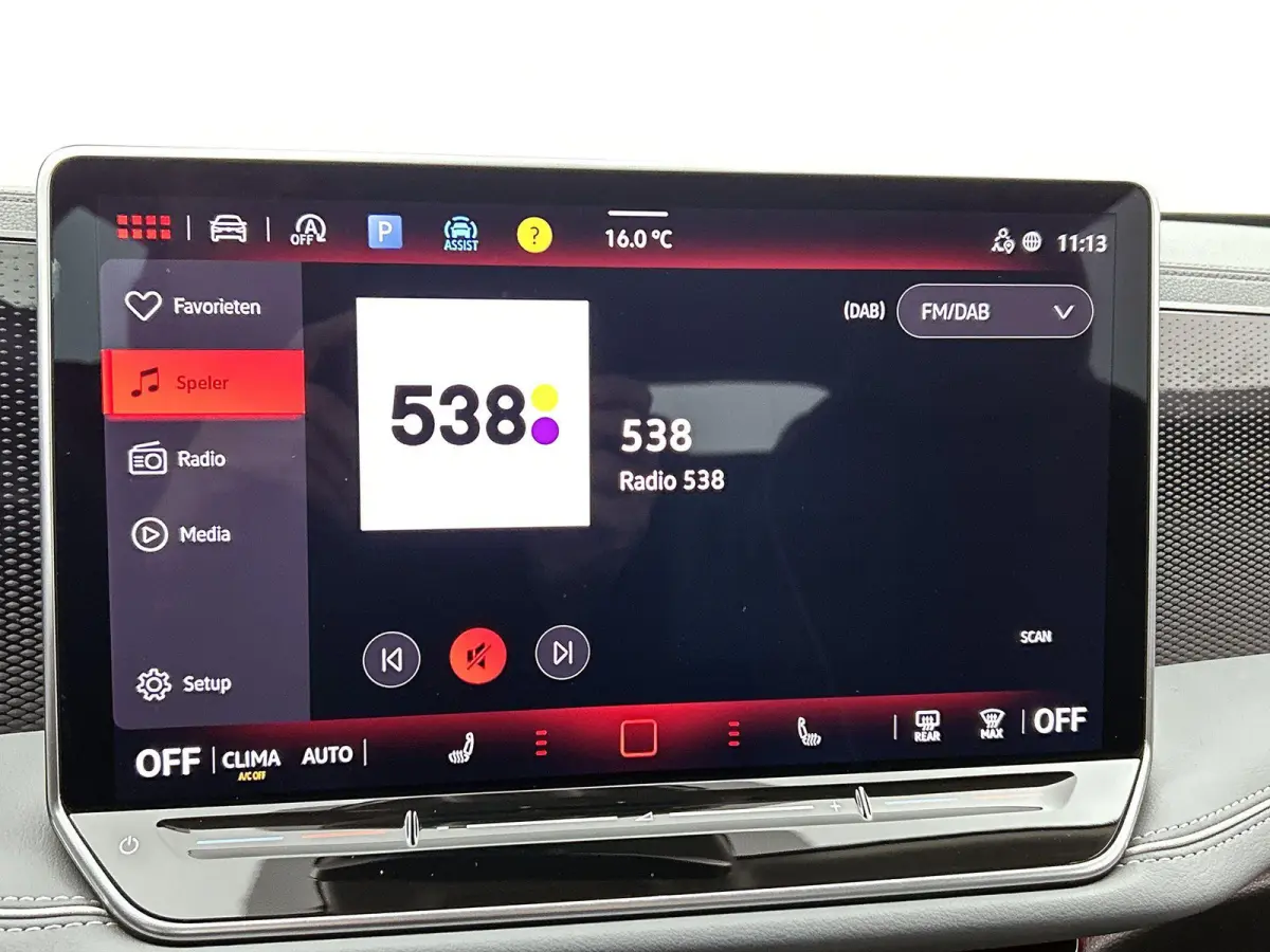 1.5 eTSI Business | ACHTERUITRIJCAMERA | APPLE CARPLAY - ANDROID AUTO | SFEERVERLICHTING | STOELVERWARMING | ALCANTARA STOELEN | NAVIGATIE | DIGITAAL DISPLAY |