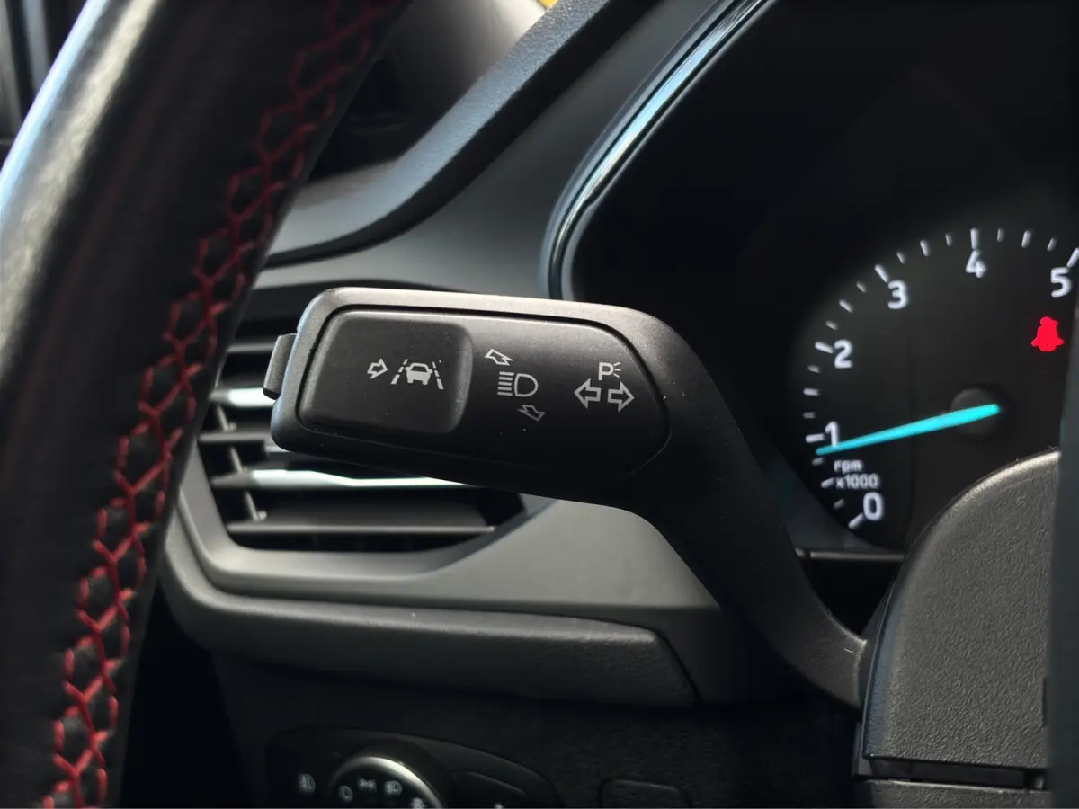 1.5 ST-Line 150pk | Trekhaak | Stoelverwarming | Camera | Apple Carplay |