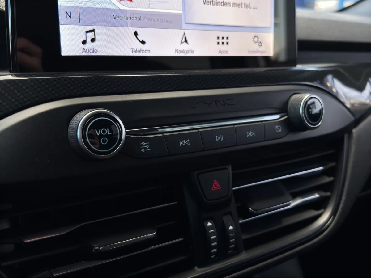 1.5 ST-Line 150pk | Trekhaak | Stoelverwarming | Camera | Apple Carplay |