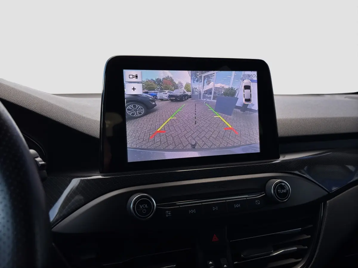 1.5 ST-Line 150pk | Trekhaak | Stoelverwarming | Camera | Apple Carplay |