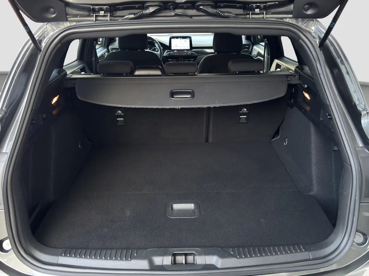 1.5 ST-Line 150pk | Trekhaak | Stoelverwarming | Camera | Apple Carplay |