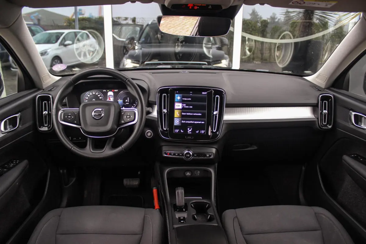 1.5 T5 Business Pro | 1e eigenaar | Origineel NL | Cruise control adaptief | Stoelverwarming | Navigatie | Bluetooth | LED | Climate control | PDC | 18 inch
