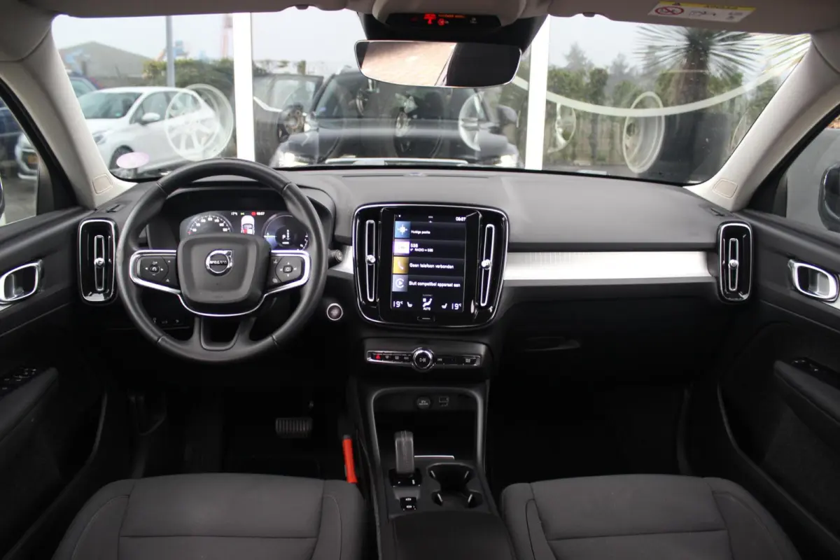 1.5 T5 Business Pro | 1e eigenaar | Origineel NL | Cruise control adaptief | Stoelverwarming | Navigatie | Bluetooth | LED | Climate control | PDC | 18 inch