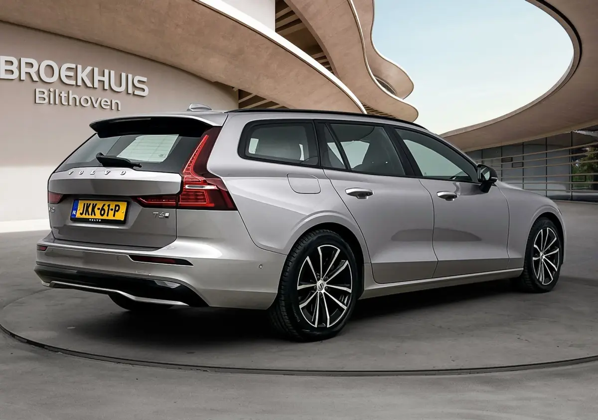 2.0 T6 Plug-in hybrid AWD Plus Dark | Trekhaak | | Adaptieve Cruise Control | 360° Parkeercamera | Stoel-/Stuur-/Voorruitverwarming | Harman Kardon Audio | Dodehoek Detectie | Standverwarmi