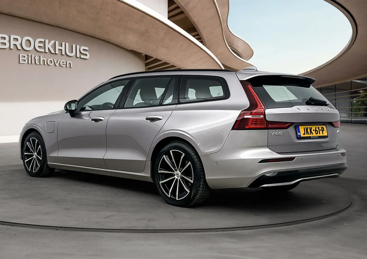 2.0 T6 Plug-in hybrid AWD Plus Dark | Trekhaak | | Adaptieve Cruise Control | 360° Parkeercamera | Stoel-/Stuur-/Voorruitverwarming | Harman Kardon Audio | Dodehoek Detectie | Standverwarmi