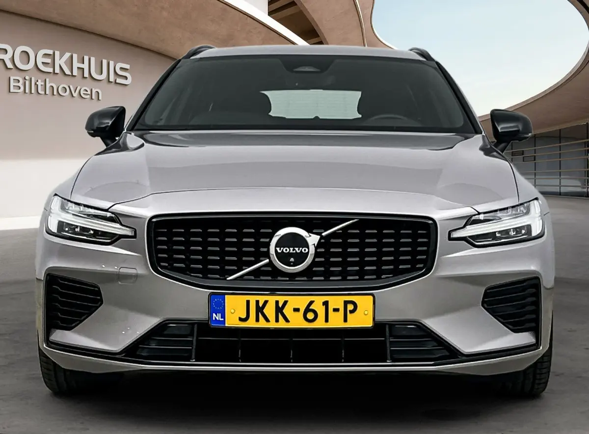 2.0 T6 Plug-in hybrid AWD Plus Dark | Trekhaak | | Adaptieve Cruise Control | 360° Parkeercamera | Stoel-/Stuur-/Voorruitverwarming | Harman Kardon Audio | Dodehoek Detectie | Standverwarmi