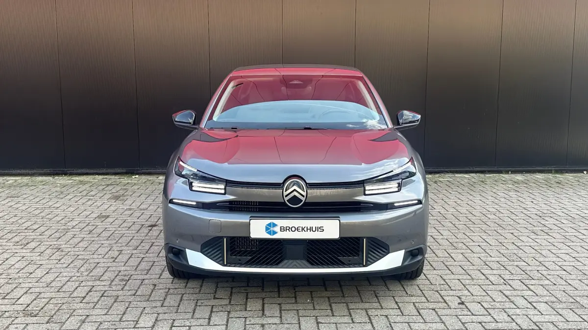 1.2 Hybrid 145pk Max | Apple Carplay / Android Auto | Achteruitrij Camera | Adaptieve Cruise Control | Climate Control | Parkeersensoren Voor en Achter | Apple Carplay/Android Auto|telefooni