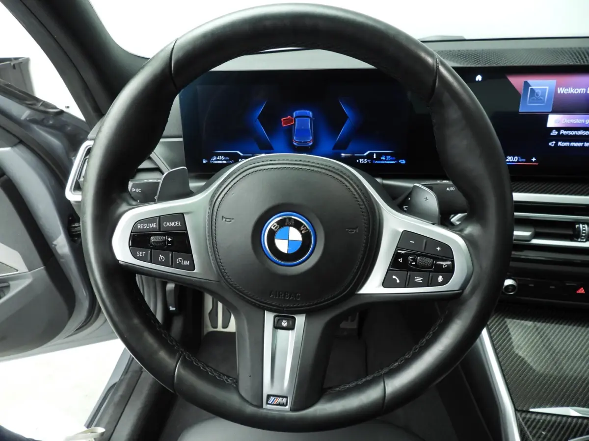320e | M-Sportpakket | LED | Leder | Navigatie | Schuifdak | SOH 93% | Sportstoelen | Stoelverwarming | DAB | Harman-kardon sound | Alu 19 inch