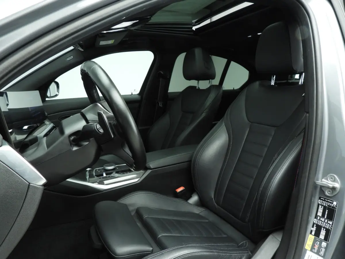 320e | M-Sportpakket | LED | Leder | Navigatie | Schuifdak | SOH 93% | Sportstoelen | Stoelverwarming | DAB | Harman-kardon sound | Alu 19 inch