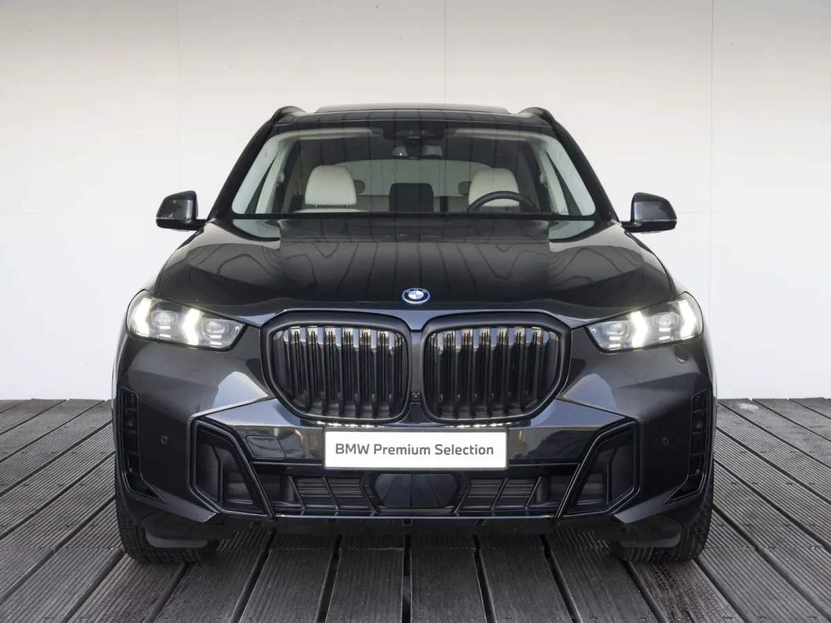xDrive50e | SoH 100% | M Sportpakket Pro | Comfort Access | Soft Close | Driving Assistant Professional | Bowers & Wilkins | Sky Lounge | Active Steering | Massagefunctie