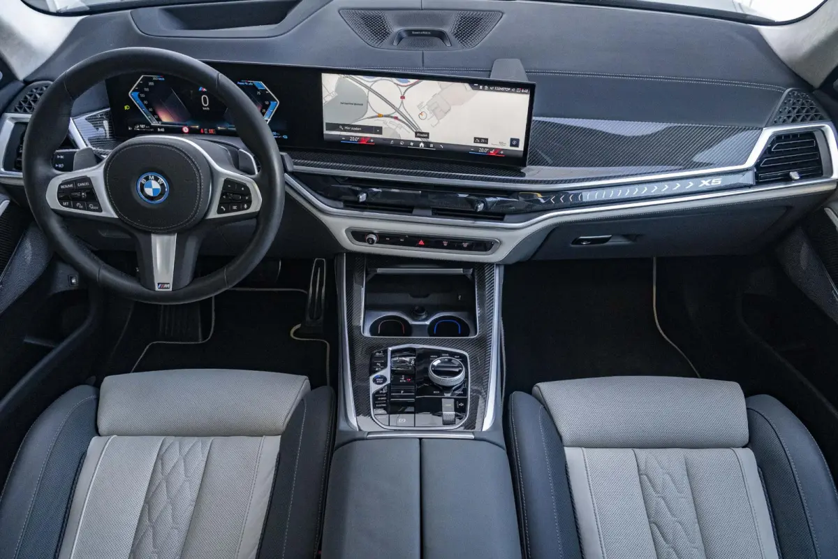 xDrive50e | SoH 100% | M Sportpakket Pro | Comfort Access | Soft Close | Driving Assistant Professional | Bowers & Wilkins | Sky Lounge | Active Steering | Massagefunctie