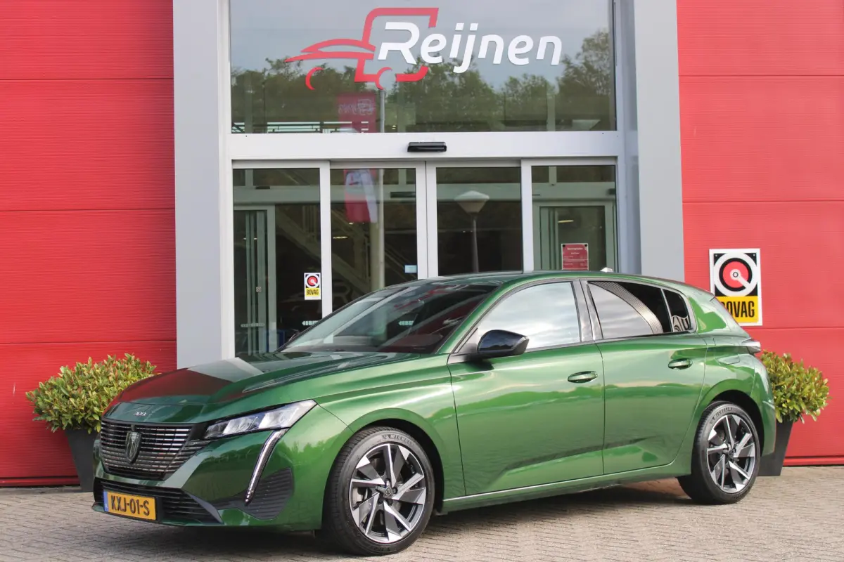 1.6 Plug-in Hybrid 180PK ALLURE | ACHTERUITRIJ CAMERA | NAVIGATIE | DRAADLOZE APPLE CARPLAY/ANDROID AUTO | DAB+ RADIO | ADAPTIVE CRUISE CONTROL | 17" LICHTMETALEN VELGEN | CLIMATE CONTROL |