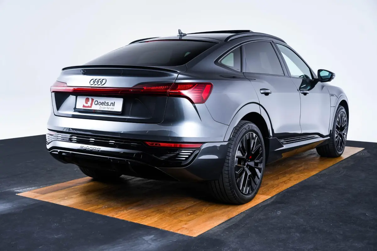 55 quattro S Edition 115 kWh Panoramadak - Adaptieve Cruise Control - S Sportstoelen - Uitgebreide interieurvoorverwarming - B&O - Parkeerassistent - 2e laadpunt -