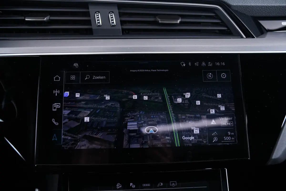 55 quattro S Edition 115 kWh Panoramadak - Adaptieve Cruise Control - S Sportstoelen - Uitgebreide interieurvoorverwarming - B&O - Parkeerassistent - 2e laadpunt -