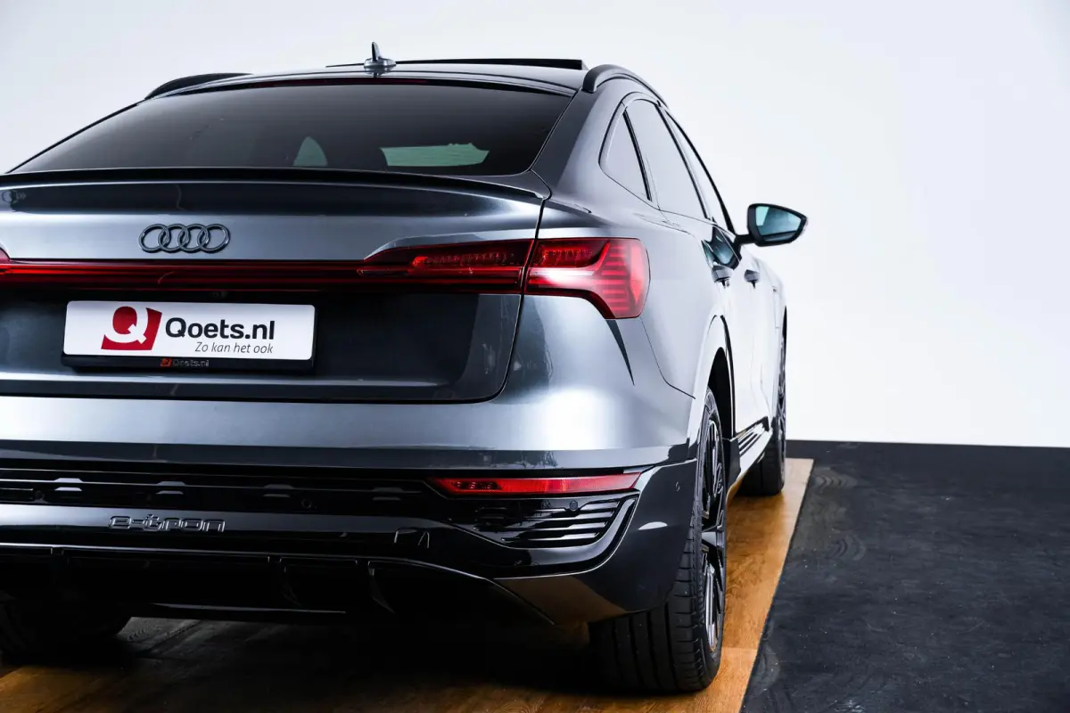 55 quattro S Edition 115 kWh Panoramadak - Adaptieve Cruise Control - S Sportstoelen - Uitgebreide interieurvoorverwarming - B&O - Parkeerassistent - 2e laadpunt -