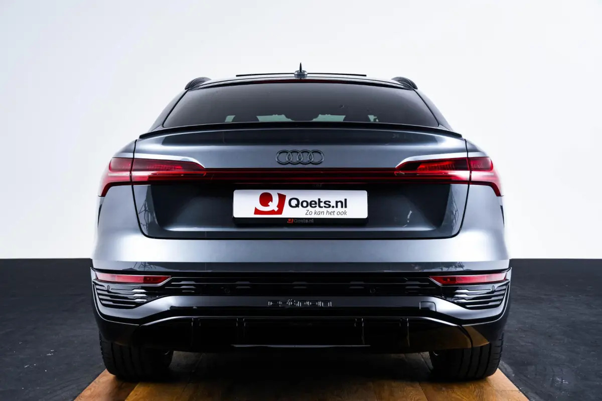 55 quattro S Edition 115 kWh Panoramadak - Adaptieve Cruise Control - S Sportstoelen - Uitgebreide interieurvoorverwarming - B&O - Parkeerassistent - 2e laadpunt -