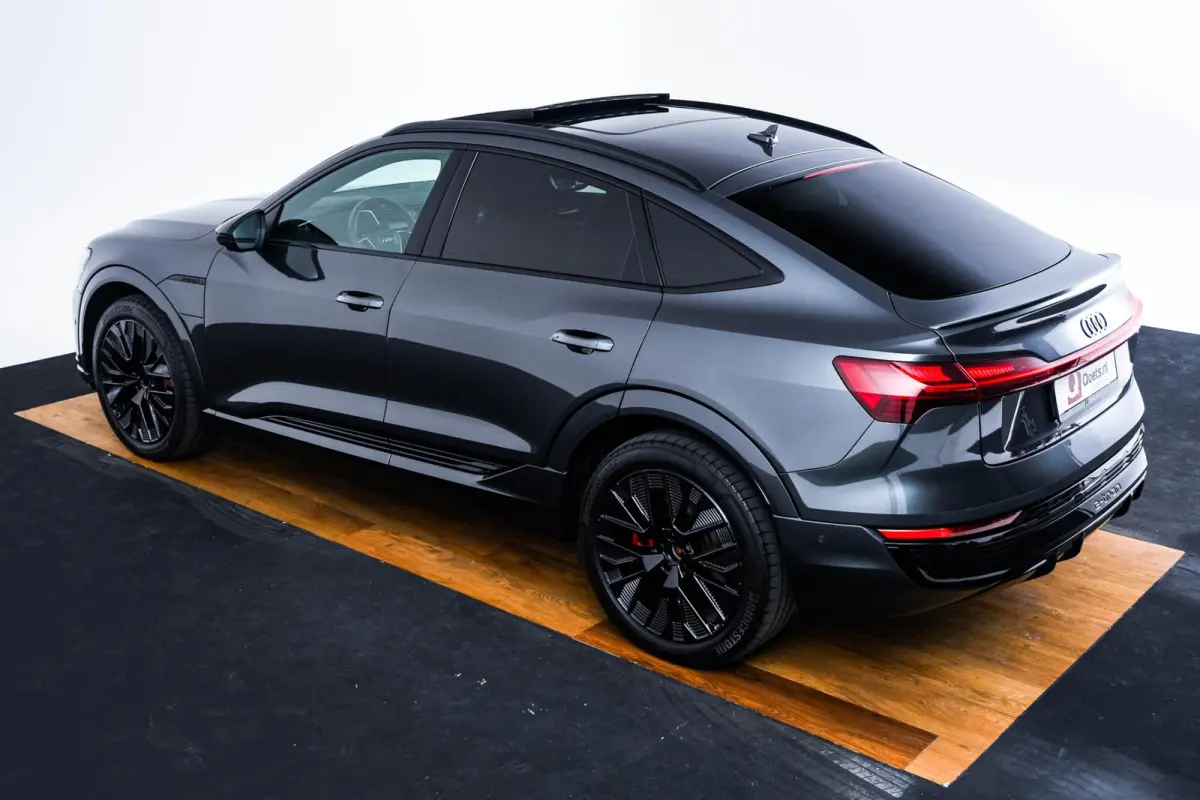 55 quattro S Edition 115 kWh Panoramadak - Adaptieve Cruise Control - S Sportstoelen - Uitgebreide interieurvoorverwarming - B&O - Parkeerassistent - 2e laadpunt -