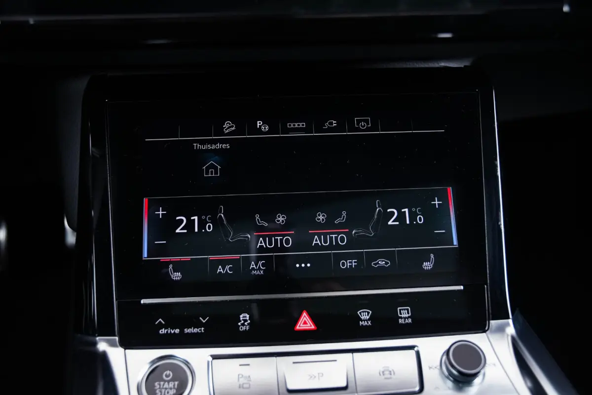 55 quattro S Edition 115 kWh Panoramadak - Adaptieve Cruise Control - S Sportstoelen - Uitgebreide interieurvoorverwarming - B&O - Parkeerassistent - 2e laadpunt -