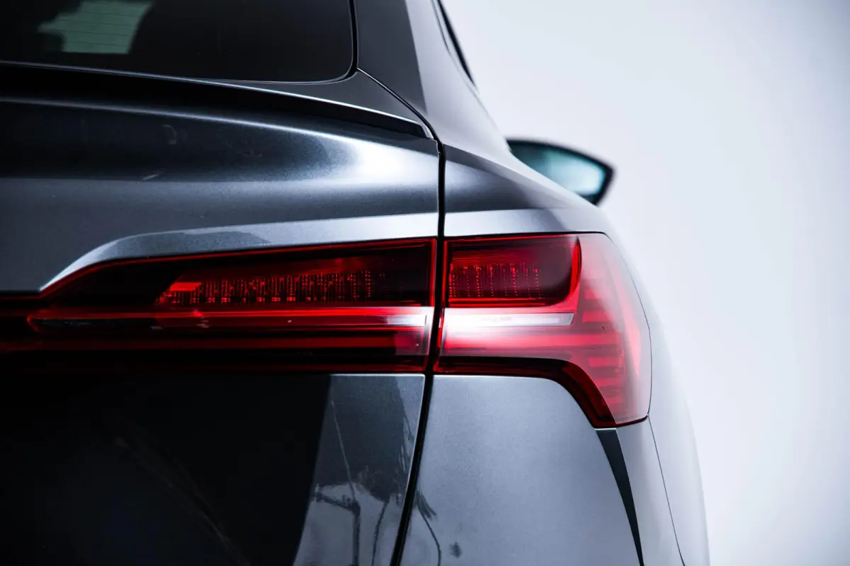 55 quattro S Edition 115 kWh Panoramadak - Adaptieve Cruise Control - S Sportstoelen - Uitgebreide interieurvoorverwarming - B&O - Parkeerassistent - 2e laadpunt -