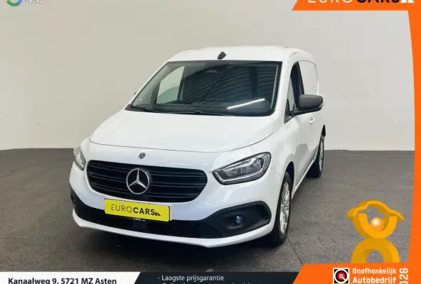 110 CDI L1 Pro Camera Stoelverwarming Lichtmetalen Velgen Parkeersensoren Apple CarPlay Trekhaak