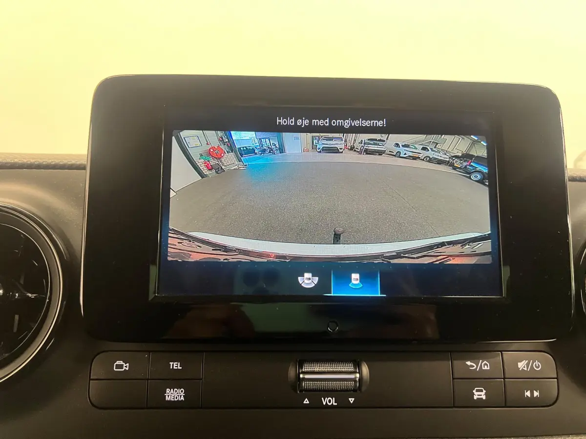 110 CDI L1 Pro Camera Stoelverwarming Lichtmetalen Velgen Parkeersensoren Apple CarPlay Trekhaak