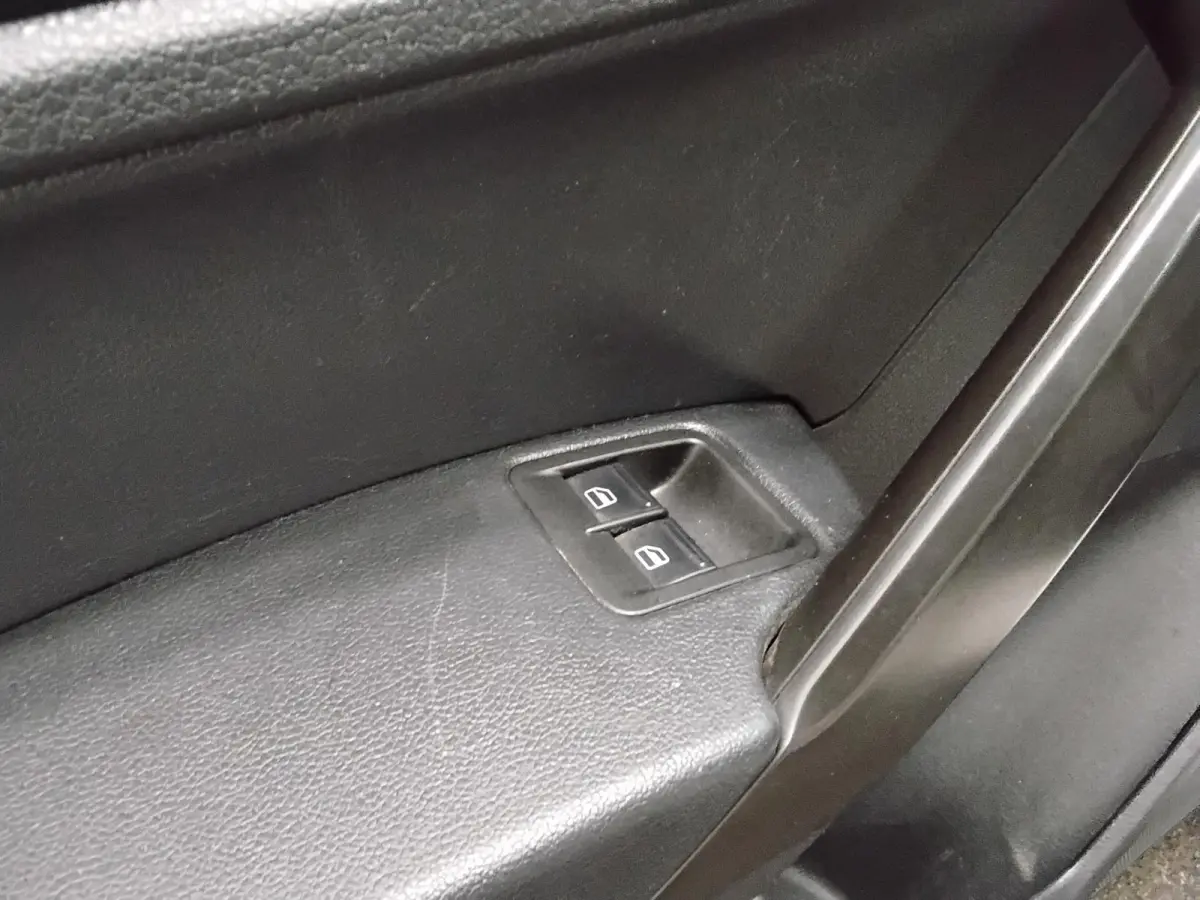 2.0 TDI Maxi Airco Stoelverwarming Trekhaak Parkeersensoren Imperiaal