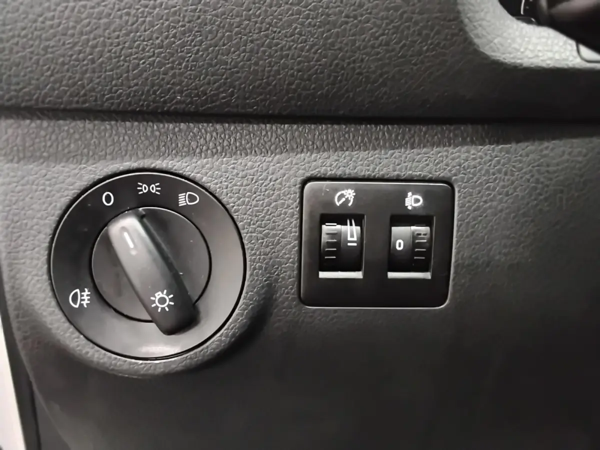 2.0 TDI Maxi Airco Stoelverwarming Trekhaak Parkeersensoren Imperiaal