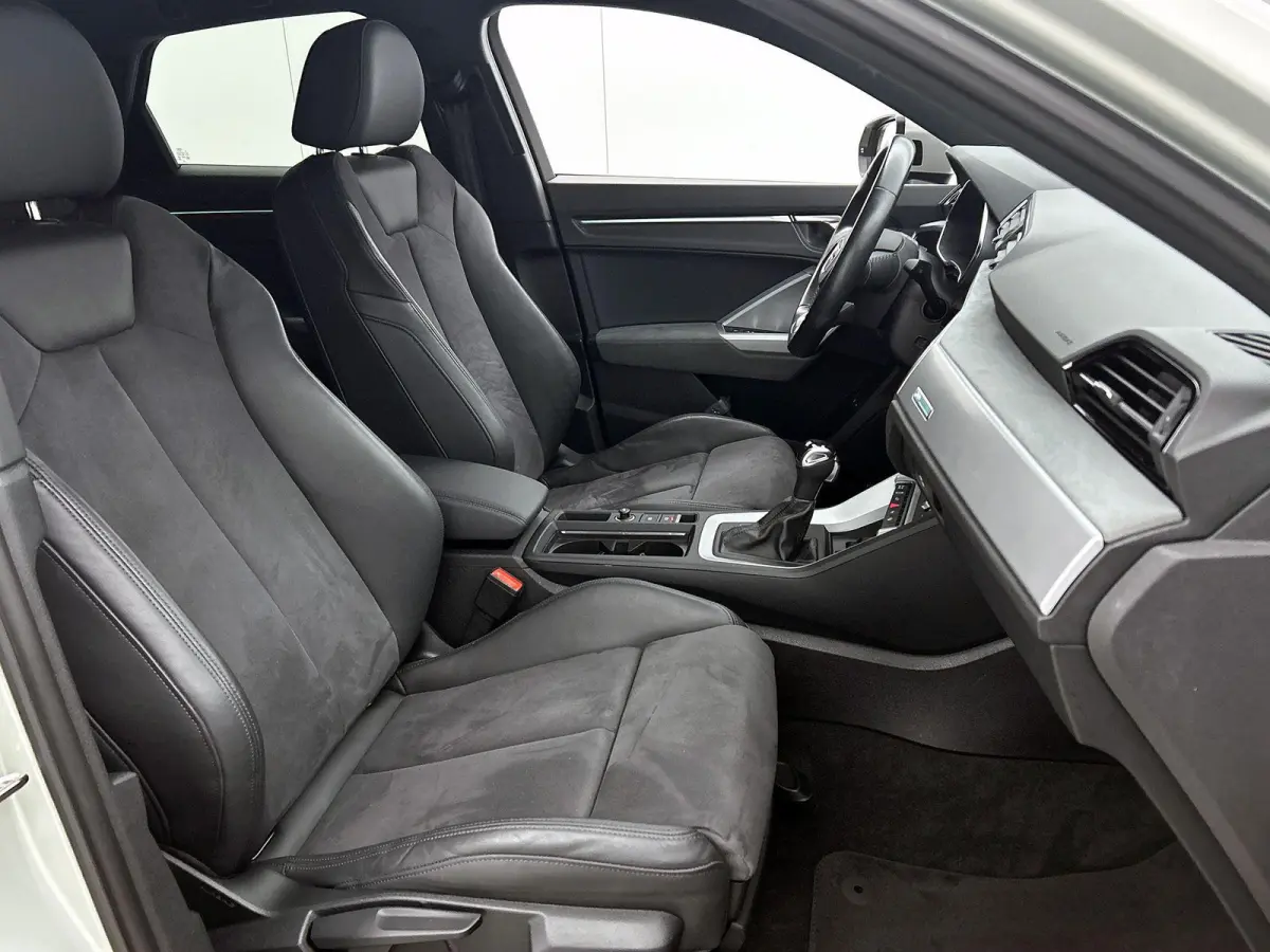 45 TFSI e S Edition 245 PK | S-line | Automaat | Camera | Navigatie | Stoelverwarming | Dodehoek sensor | SONOS Sound System | Lichtmetalen zwarte velgen | Keyless |