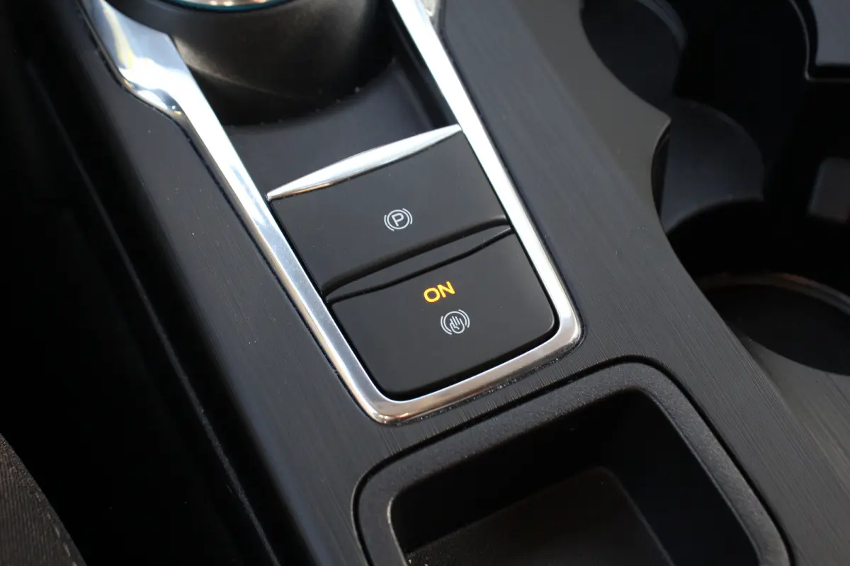 2.5 PHEV Titanium | NL-AUTO! | 1E EIGENAAR! | WINTERPACK | CAMERA | CRUISE | LANE ASSIST | PARK SENS V+A | DEALER OH! | CLIMA | NAVI