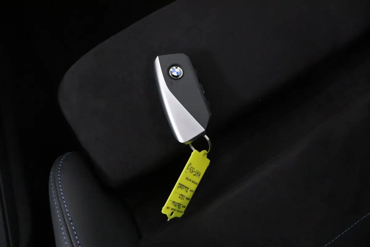 120 M Sport Design Edition M Sport Pro | Panoramadak | Trekhaak | Stoelverwarming | Driving Assistant