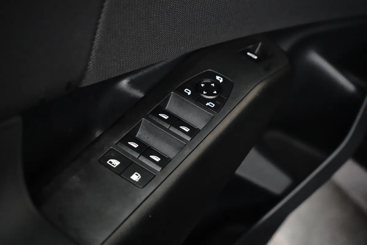 30e xDrive | M-SPORT | 360° CAMERA | PANODAK | ADAPTIVE CRUISE | ELEKTR. STOEL INCL MEMORY | PREMIUM AUDIO | STOELVERWARMING | DODE HOEK