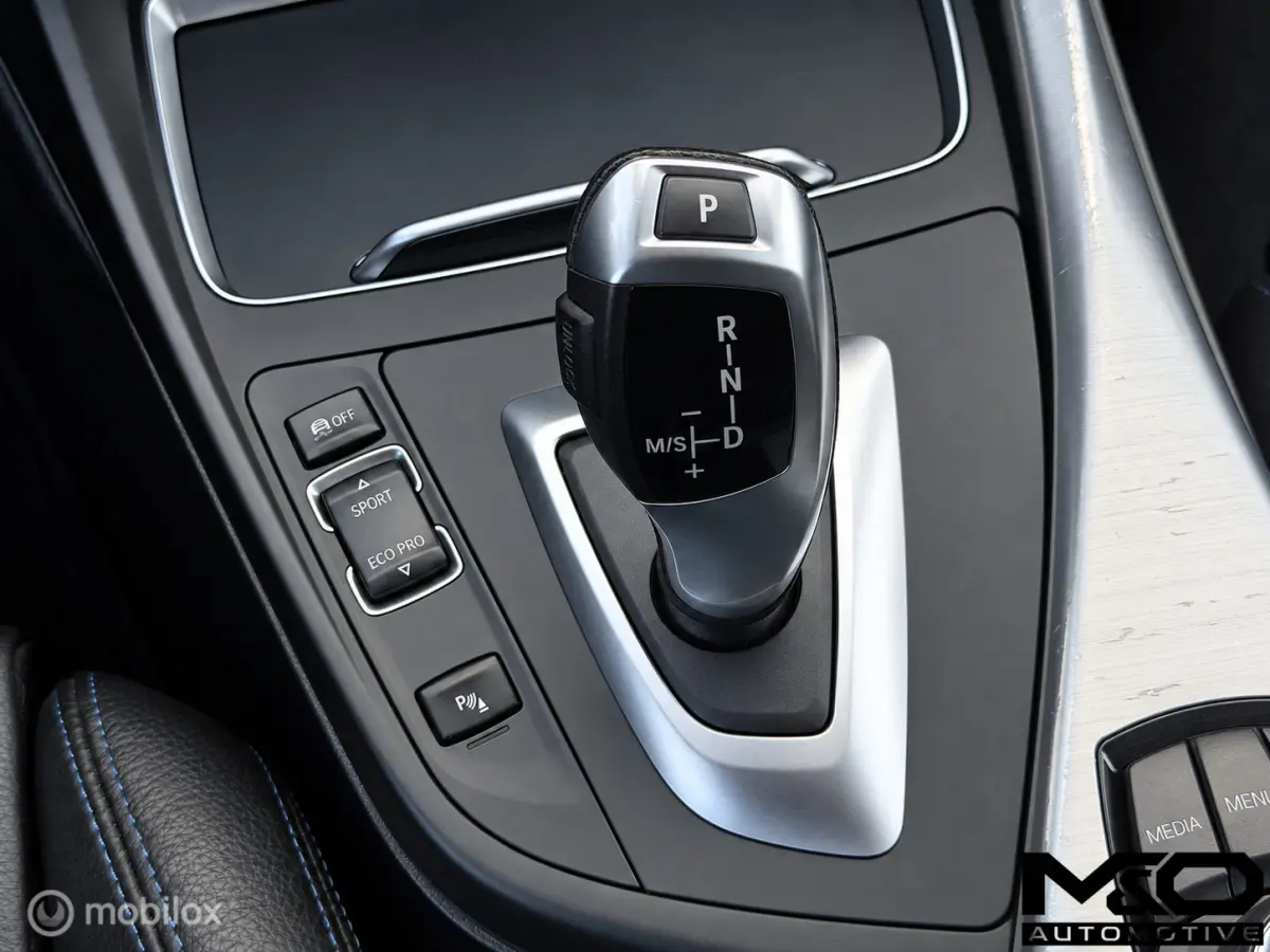 118i | M Sport High Executive| STOELVW | VIRTUAL